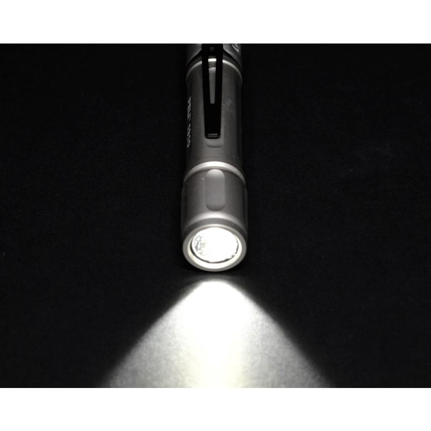 Peli 1910 Flashlight