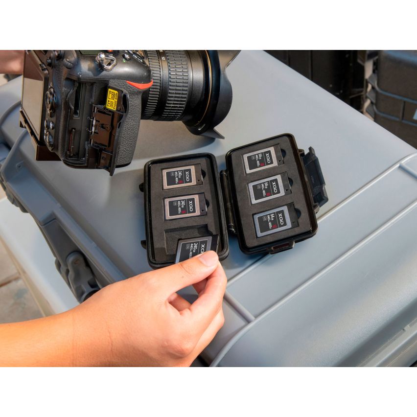 Peli 0965 Micro Memory Card Case